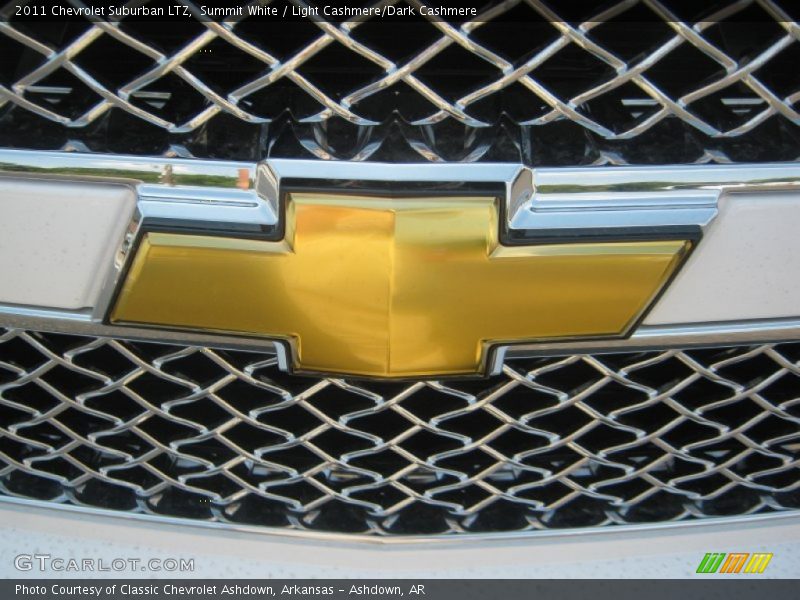 Summit White / Light Cashmere/Dark Cashmere 2011 Chevrolet Suburban LTZ