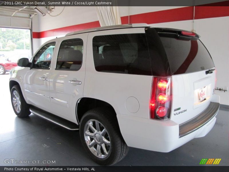 Summit White / Cocoa/Light Cashmere 2011 GMC Yukon Denali