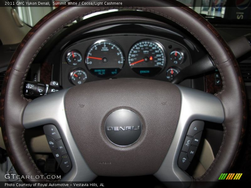Summit White / Cocoa/Light Cashmere 2011 GMC Yukon Denali
