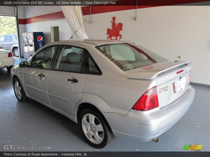 CD Silver Metallic / Dark Flint/Light Flint 2005 Ford Focus ZX4 SES Sedan