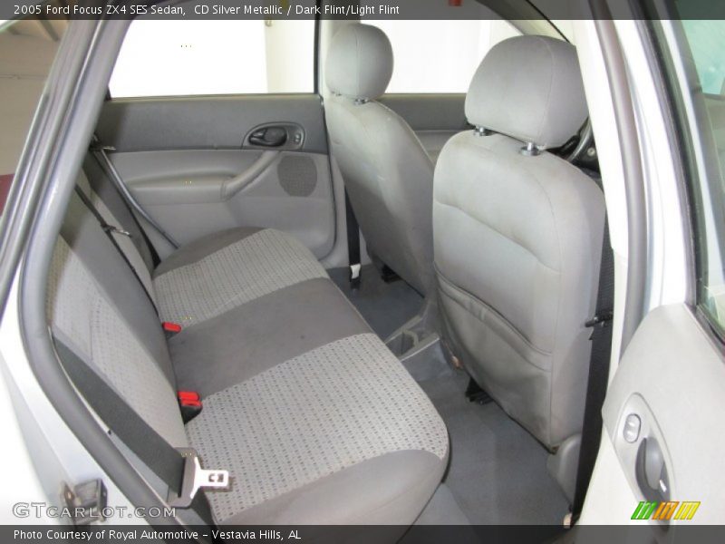 CD Silver Metallic / Dark Flint/Light Flint 2005 Ford Focus ZX4 SES Sedan