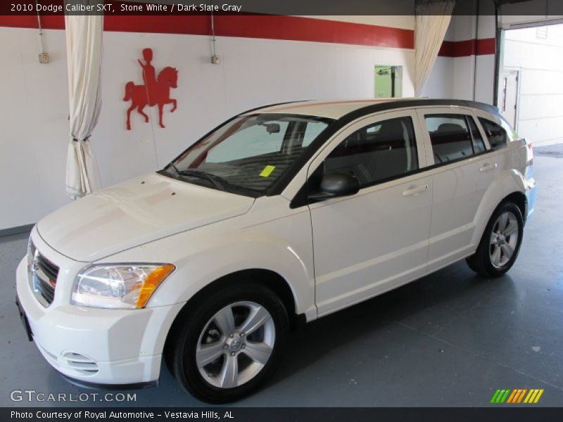 Stone White / Dark Slate Gray 2010 Dodge Caliber SXT