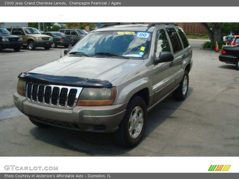 Champagne Pearlcoat / Agate 2000 Jeep Grand Cherokee Laredo