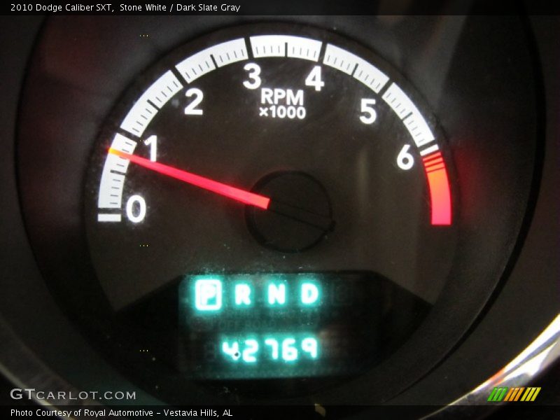 Stone White / Dark Slate Gray 2010 Dodge Caliber SXT