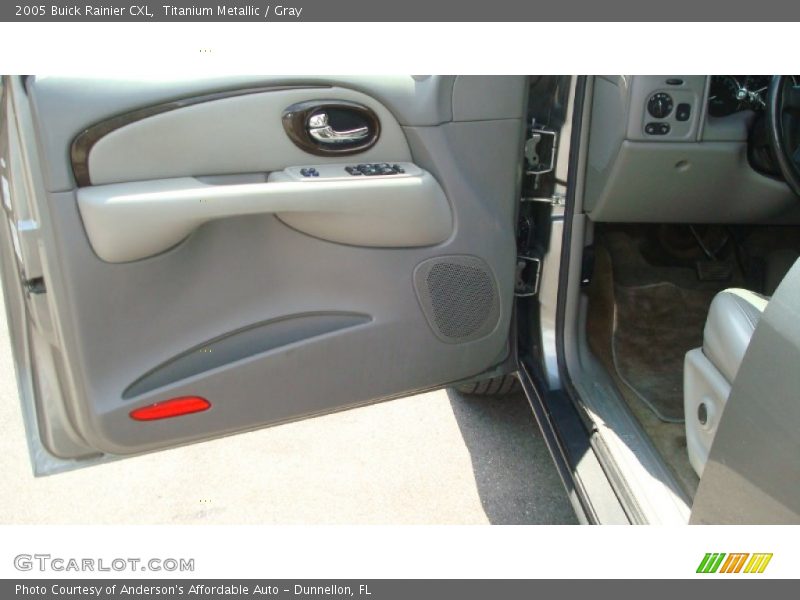 Titanium Metallic / Gray 2005 Buick Rainier CXL