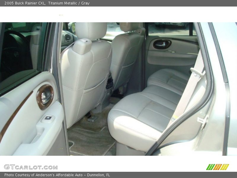  2005 Rainier CXL Gray Interior