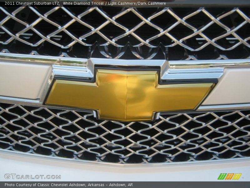 White Diamond Tricoat / Light Cashmere/Dark Cashmere 2011 Chevrolet Suburban LTZ