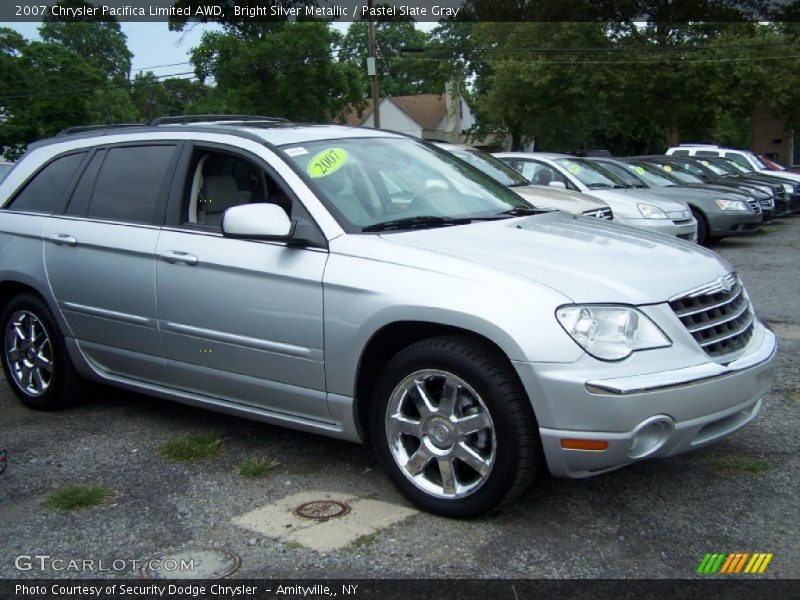 Bright Silver Metallic / Pastel Slate Gray 2007 Chrysler Pacifica Limited AWD