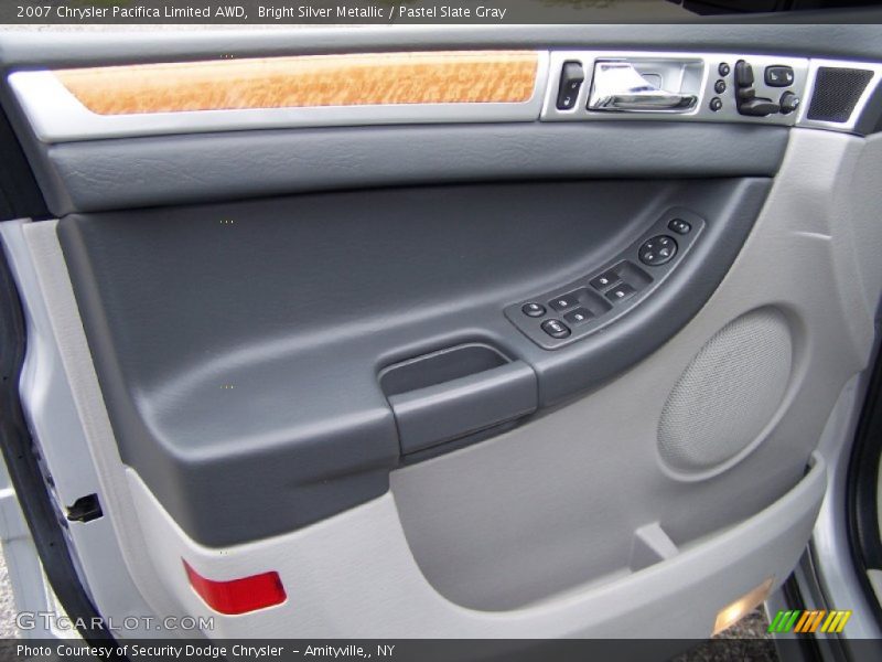 Bright Silver Metallic / Pastel Slate Gray 2007 Chrysler Pacifica Limited AWD