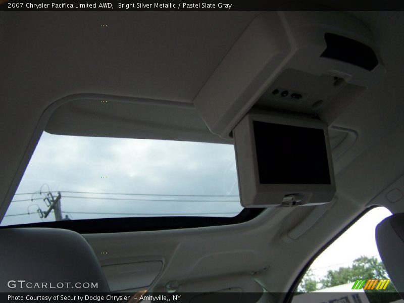 Bright Silver Metallic / Pastel Slate Gray 2007 Chrysler Pacifica Limited AWD
