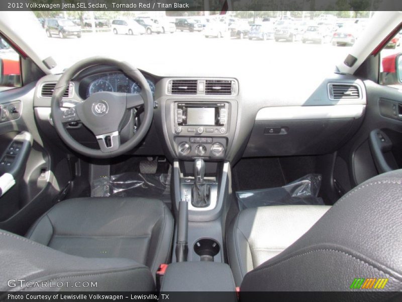 Tornado Red / Titan Black 2012 Volkswagen Jetta SEL Sedan