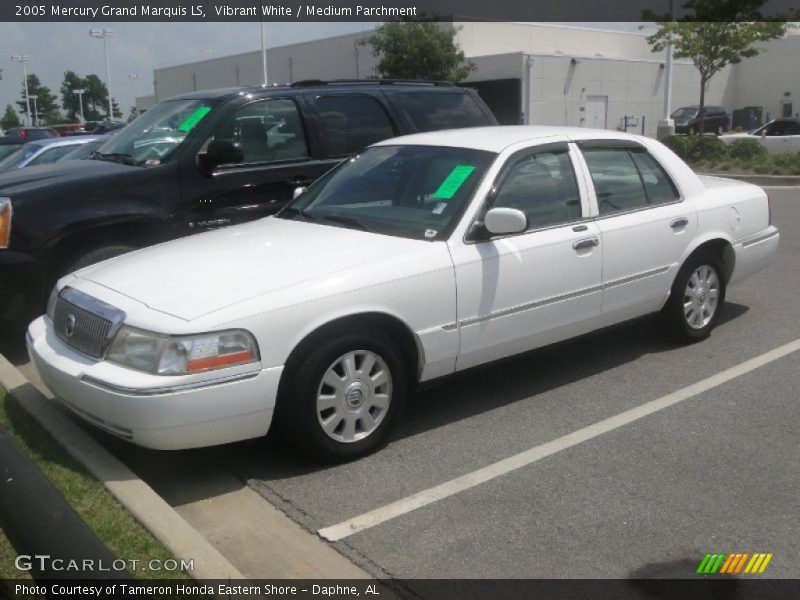 Vibrant White / Medium Parchment 2005 Mercury Grand Marquis LS