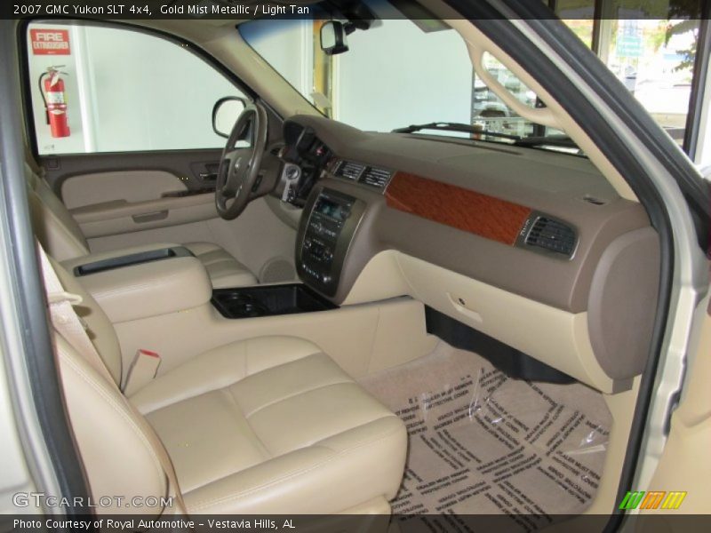 Gold Mist Metallic / Light Tan 2007 GMC Yukon SLT 4x4