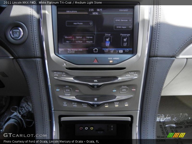 White Platinum Tri-Coat / Medium Light Stone 2011 Lincoln MKX FWD