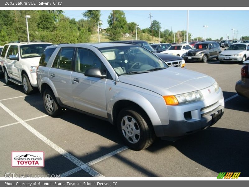 Silver / Gray 2003 Saturn VUE