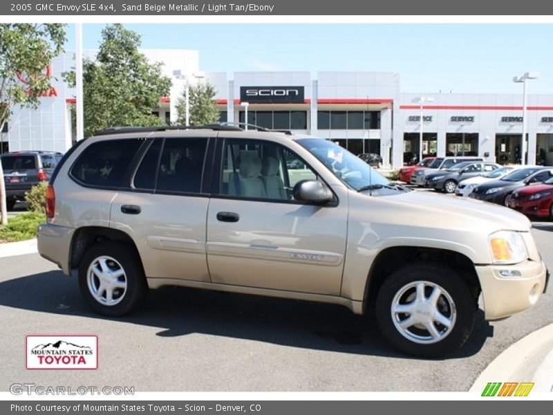 Sand Beige Metallic / Light Tan/Ebony 2005 GMC Envoy SLE 4x4