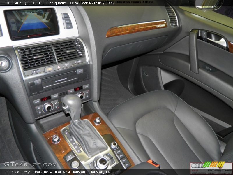 Orca Black Metallic / Black 2011 Audi Q7 3.0 TFSI S line quattro