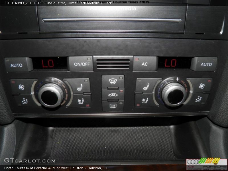 Orca Black Metallic / Black 2011 Audi Q7 3.0 TFSI S line quattro