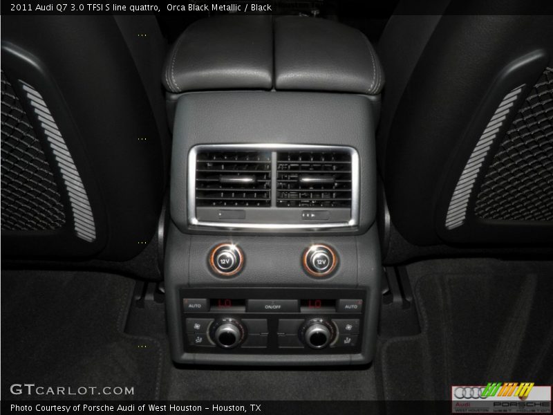 Orca Black Metallic / Black 2011 Audi Q7 3.0 TFSI S line quattro