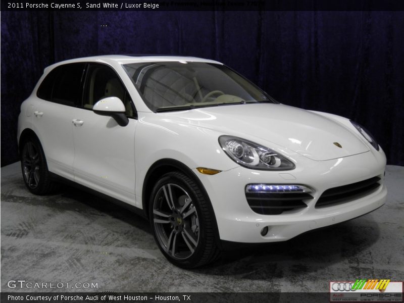 Sand White / Luxor Beige 2011 Porsche Cayenne S