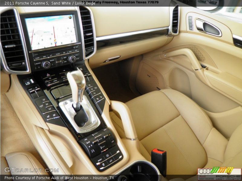 Sand White / Luxor Beige 2011 Porsche Cayenne S