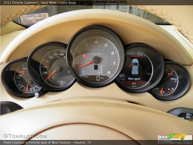 Sand White / Luxor Beige 2011 Porsche Cayenne S