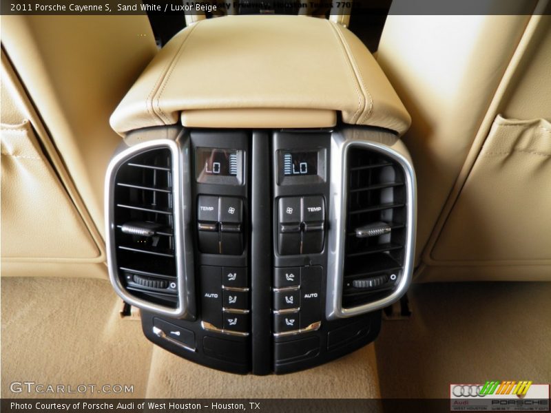 Sand White / Luxor Beige 2011 Porsche Cayenne S