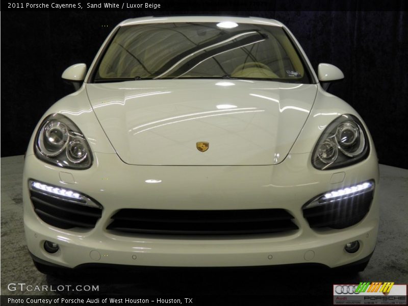 Sand White / Luxor Beige 2011 Porsche Cayenne S