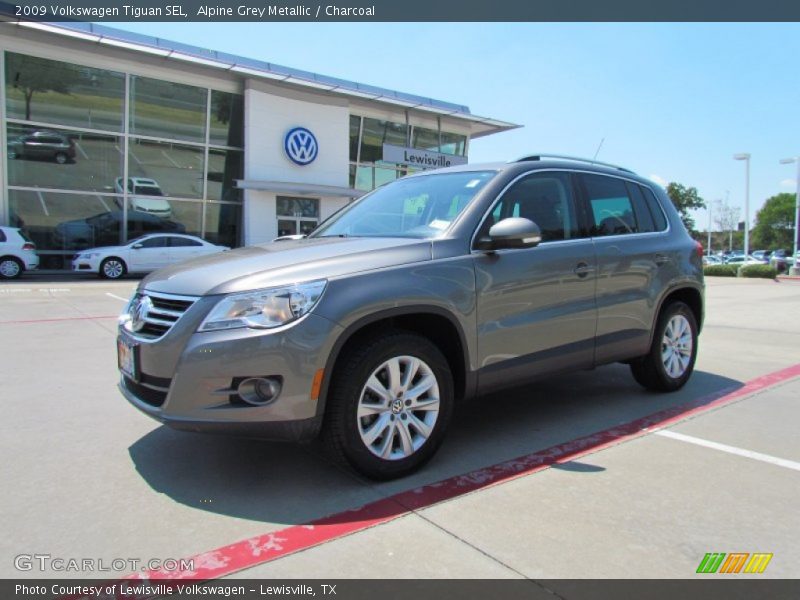 Alpine Grey Metallic / Charcoal 2009 Volkswagen Tiguan SEL