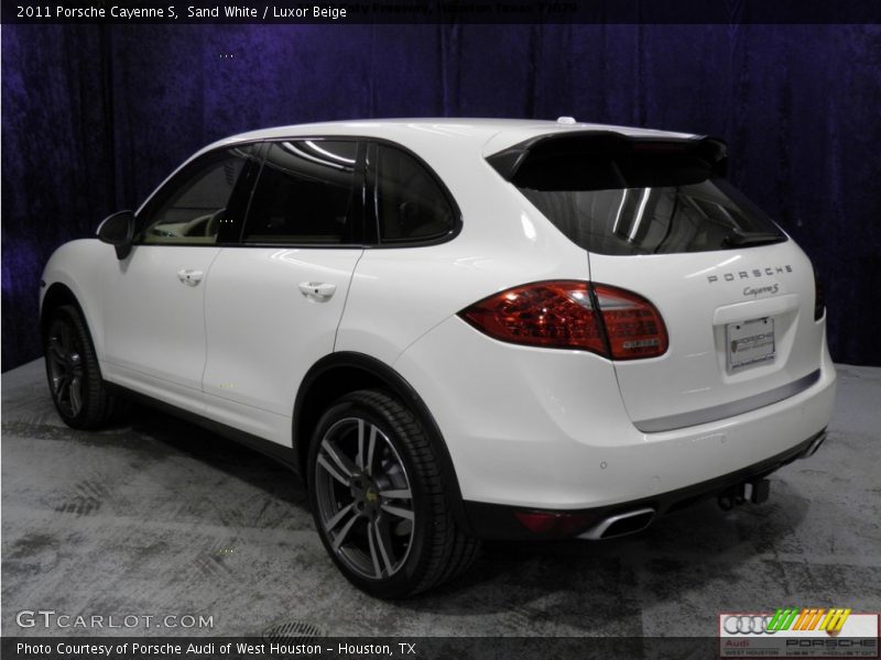Sand White / Luxor Beige 2011 Porsche Cayenne S