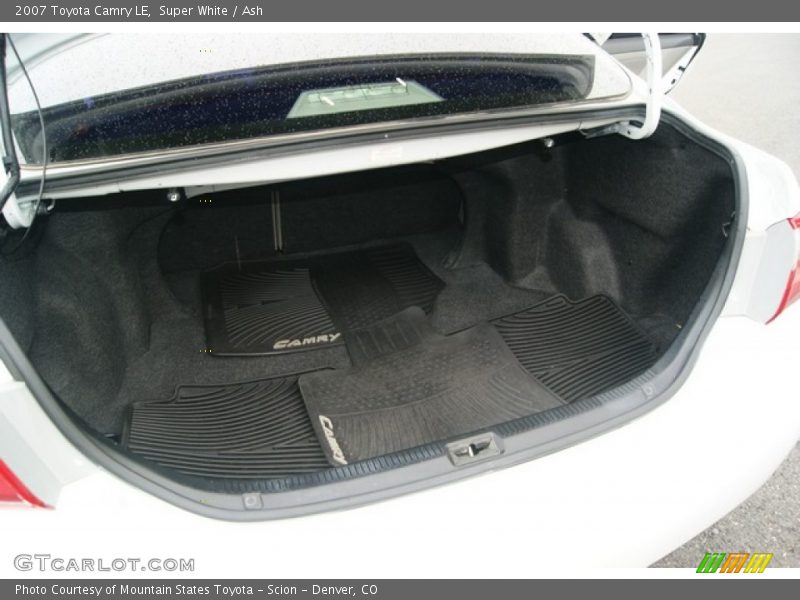 Super White / Ash 2007 Toyota Camry LE