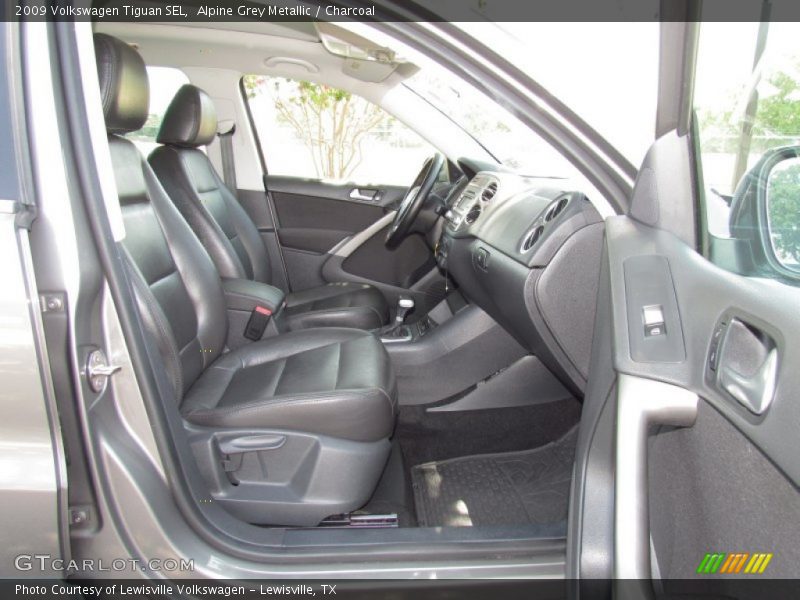 Alpine Grey Metallic / Charcoal 2009 Volkswagen Tiguan SEL