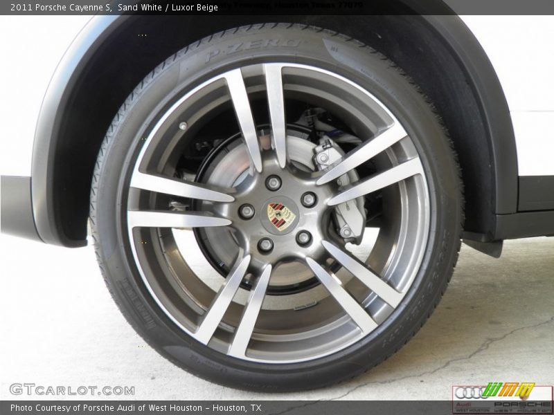 Sand White / Luxor Beige 2011 Porsche Cayenne S