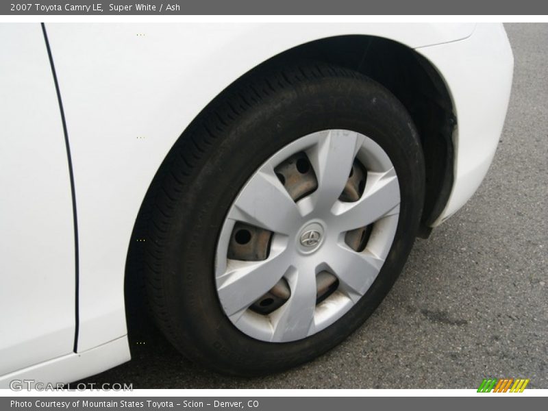 Super White / Ash 2007 Toyota Camry LE