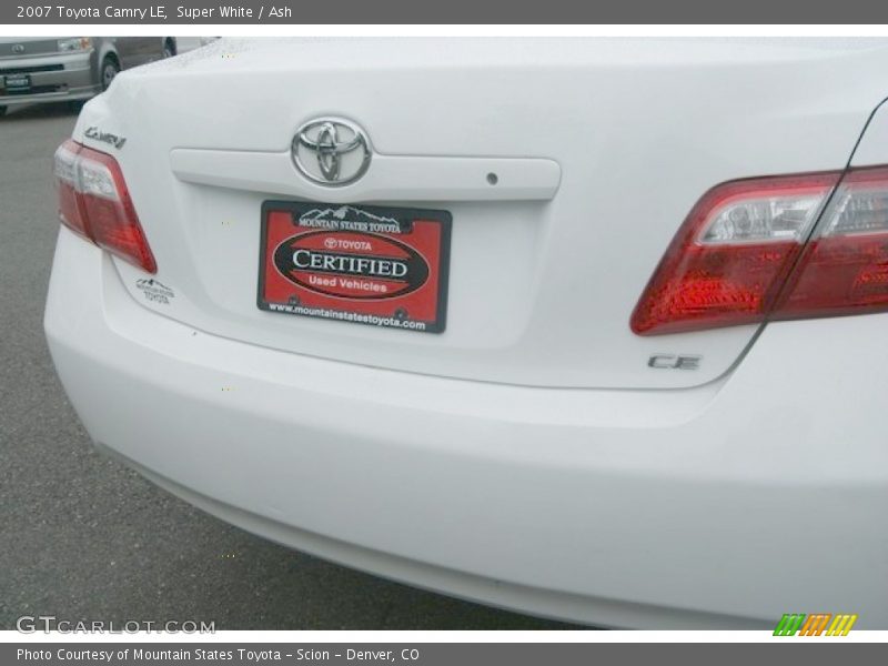 Super White / Ash 2007 Toyota Camry LE