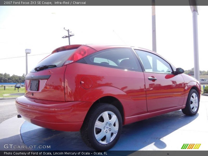 Infra-Red / Charcoal 2007 Ford Focus ZX3 SE Coupe