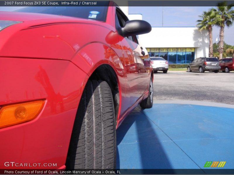 Infra-Red / Charcoal 2007 Ford Focus ZX3 SE Coupe