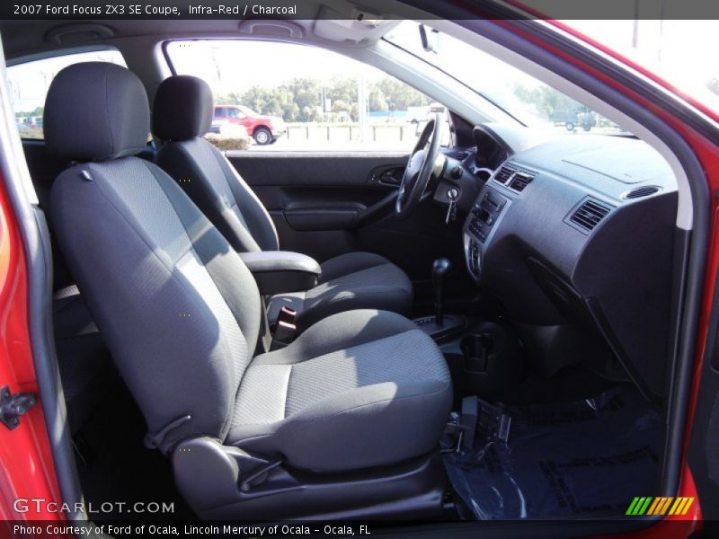 Infra-Red / Charcoal 2007 Ford Focus ZX3 SE Coupe