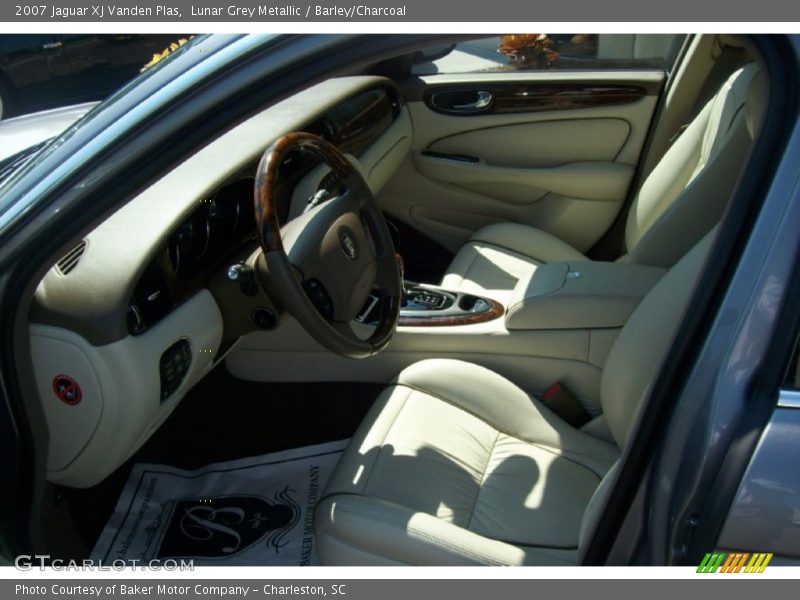 Lunar Grey Metallic / Barley/Charcoal 2007 Jaguar XJ Vanden Plas