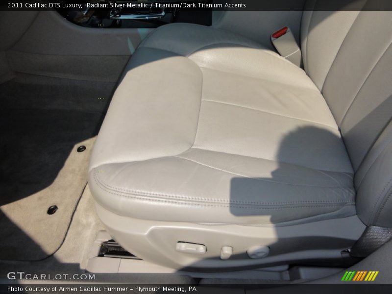 Radiant Silver Metallic / Titanium/Dark Titanium Accents 2011 Cadillac DTS Luxury