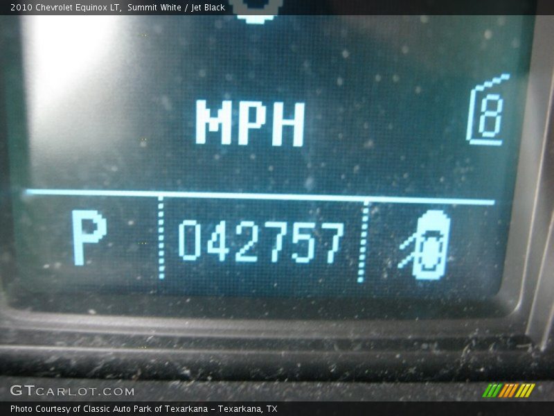 Summit White / Jet Black 2010 Chevrolet Equinox LT
