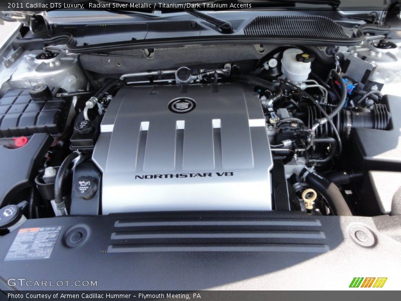 Radiant Silver Metallic / Titanium/Dark Titanium Accents 2011 Cadillac DTS Luxury