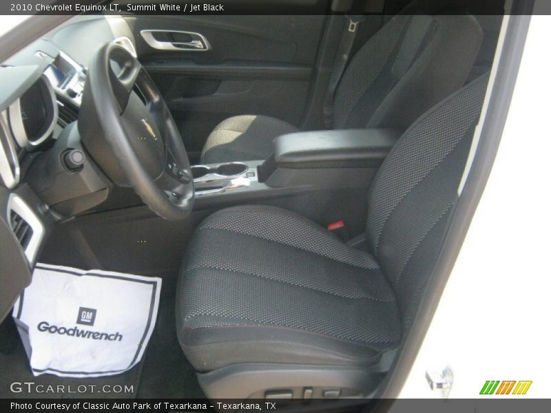 Summit White / Jet Black 2010 Chevrolet Equinox LT