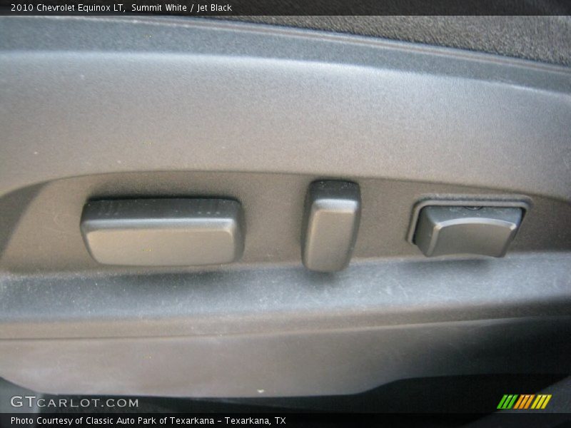 Summit White / Jet Black 2010 Chevrolet Equinox LT