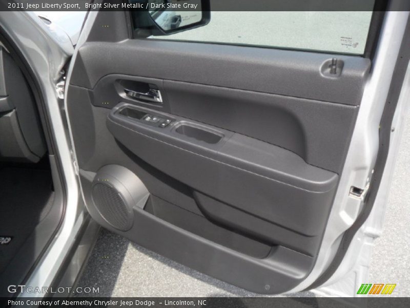 Bright Silver Metallic / Dark Slate Gray 2011 Jeep Liberty Sport