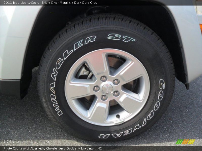 Bright Silver Metallic / Dark Slate Gray 2011 Jeep Liberty Sport