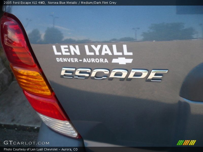 Norsea Blue Metallic / Medium/Dark Flint Grey 2005 Ford Escape XLS 4WD