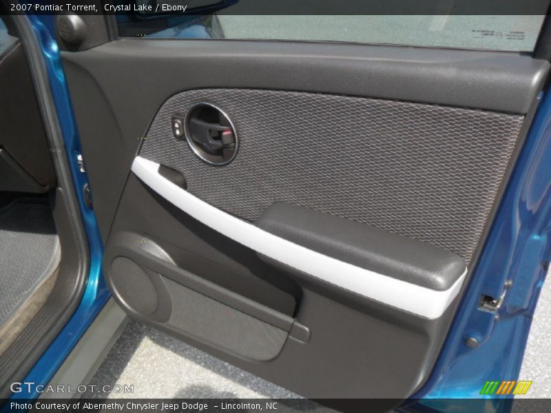 Crystal Lake / Ebony 2007 Pontiac Torrent