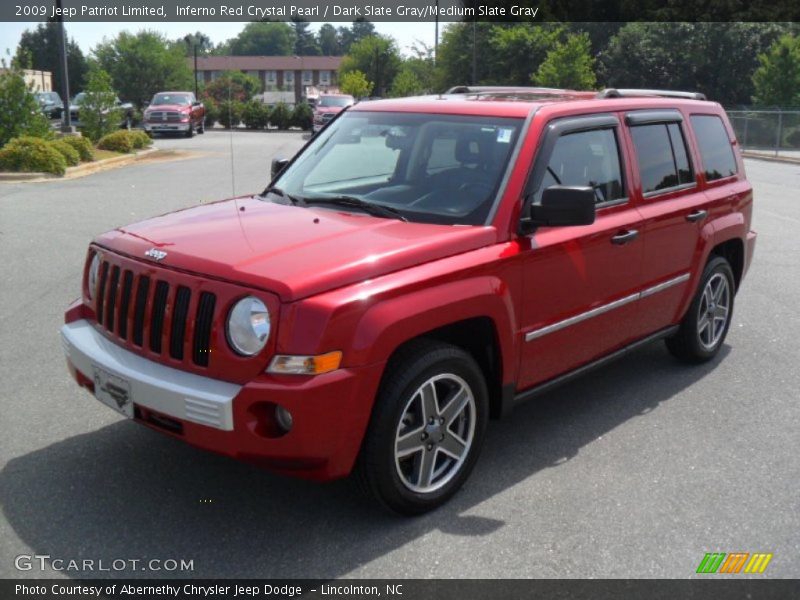 Front 3/4 View of 2009 Patriot Limited