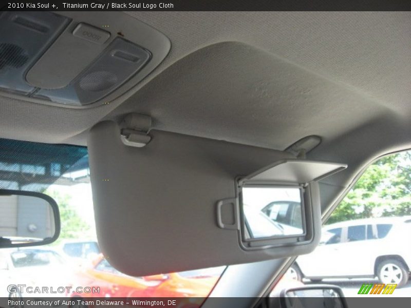 Titanium Gray / Black Soul Logo Cloth 2010 Kia Soul +
